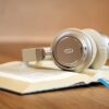 audibleの本を選ぶイメージ画像。